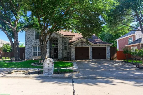$581,999 | 725 Crested Butte Trail, Flower Mound, TX 75028