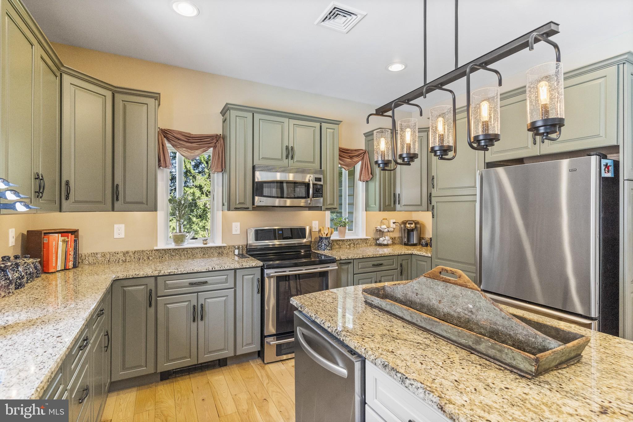 18 Edgewood Road West Chester, PA 19382 - Photo 4 of 47 Gallery Image 4