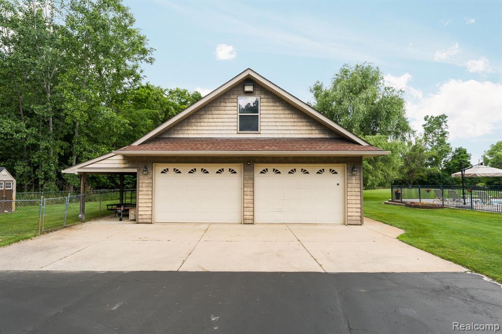 2325 7 Mile Road South Lyon, MI 48178 - Photo 5 of 74