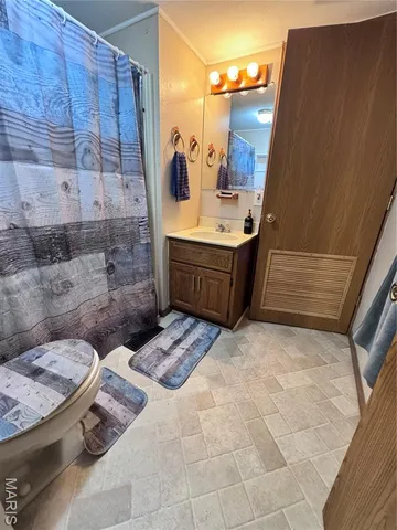 $190,000 | 14280 West Sunrise Lake Drive, De Soto, MO 63020