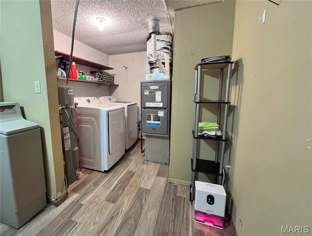 $190,000 | 14280 West Sunrise Lake Drive, De Soto, MO 63020