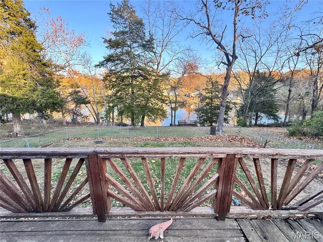 $190,000 | 14280 West Sunrise Lake Drive, De Soto, MO 63020