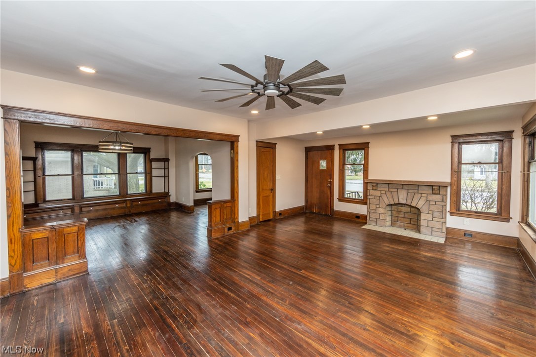 1727 South Green Road Cleveland, OH 44121 - Photo 13 of 33