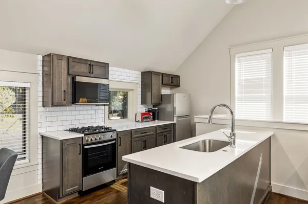 $995,000 | 111 32nd Avenue South, Nashville, TN 37212