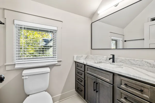 $995,000 | 111 32nd Avenue South, Nashville, TN 37212