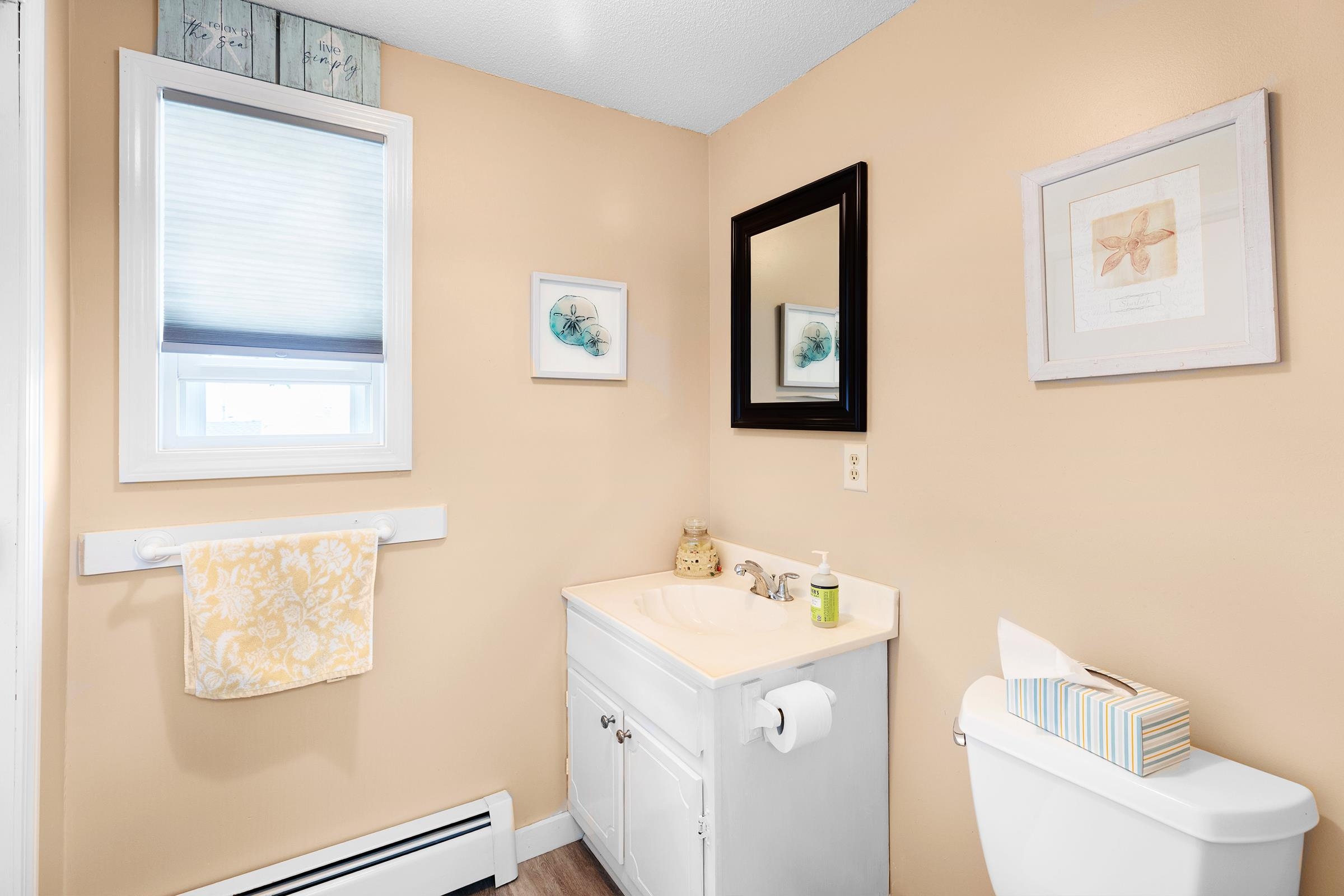 14 Fellows Avenue, Unit 2 Hampton, NH 03842 - Photo 27 of 34