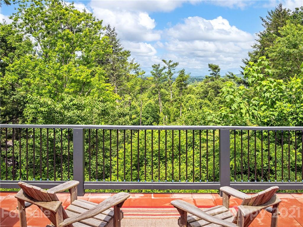 930 Country Club Road Asheville, NC 28804 - Photo 15 of 47 swimming pool and mountain view