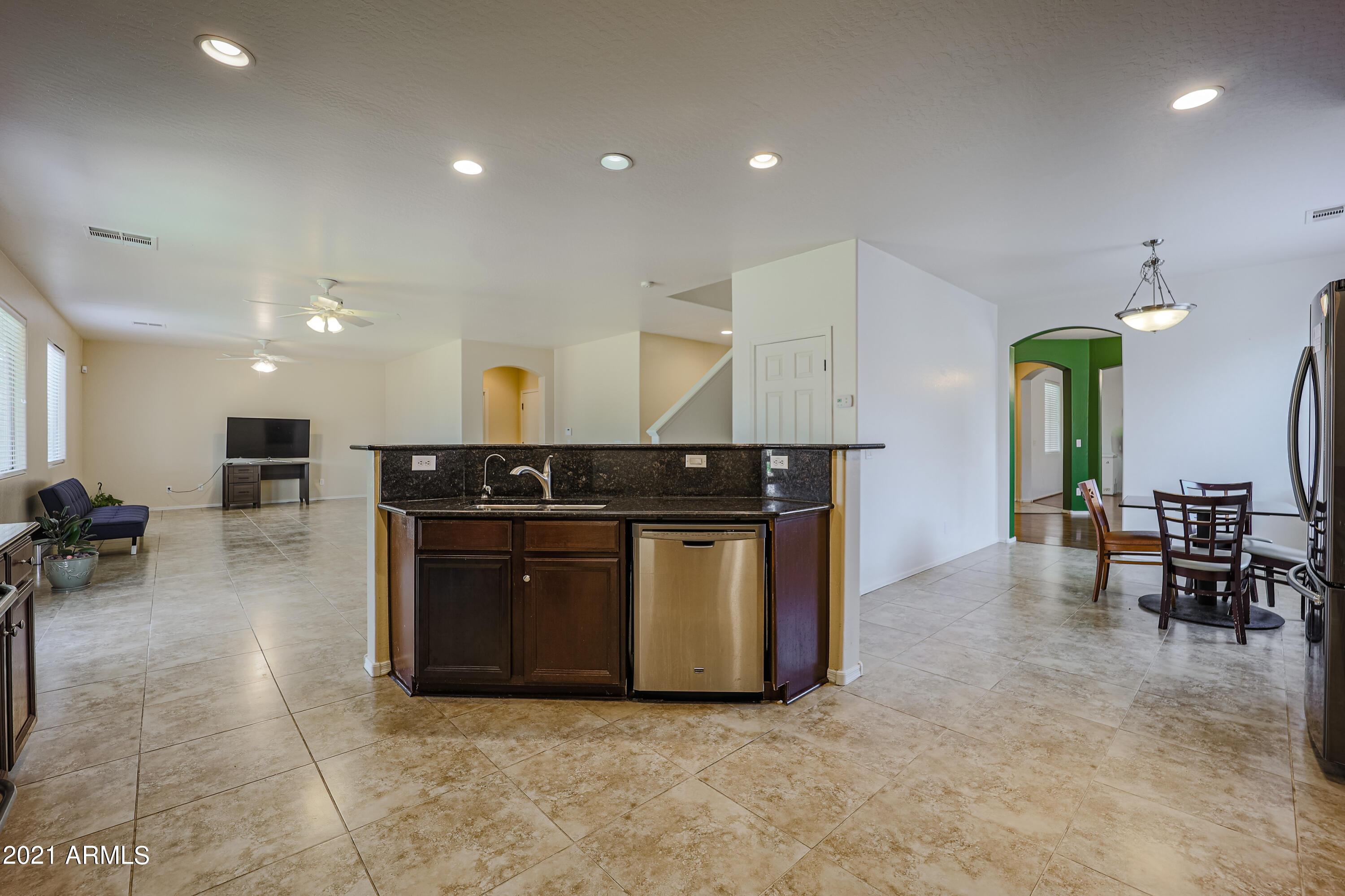 6822 West Carson Road Laveen, AZ 85339 - Photo 12 of 32 B (8)