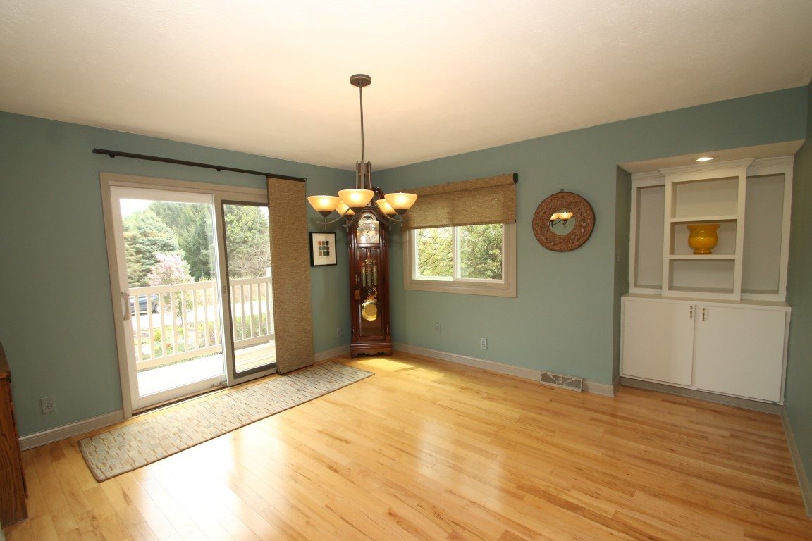 724 Fieldcrest Road Belvidere, IL 61008 - Photo 7 of 25 Gallery Image 7