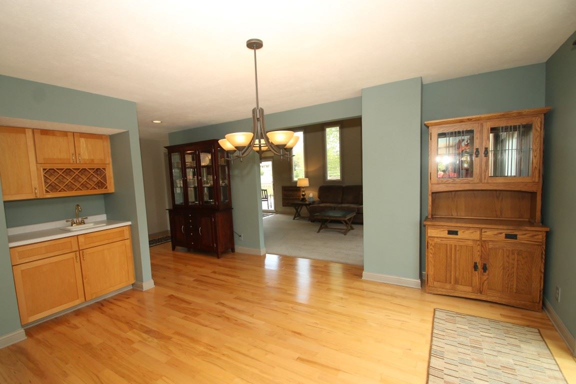 724 Fieldcrest Road Belvidere, IL 61008 - Photo 8 of 25 Gallery Image 8