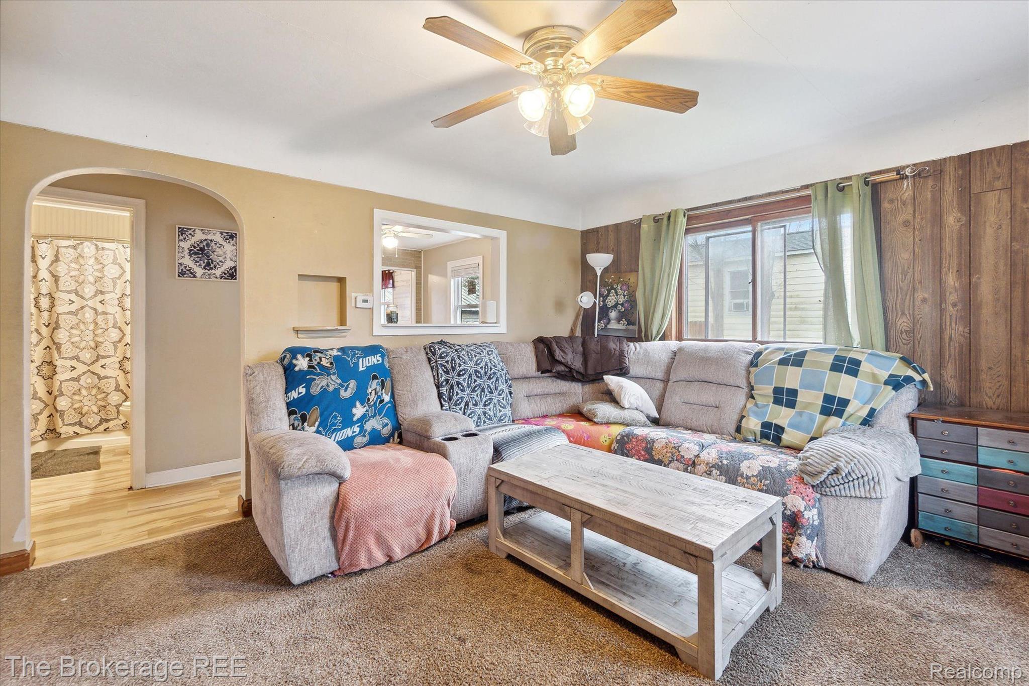 2237 Howe Road Burton, MI 48519 - Photo 7 of 32 Gallery Image 7