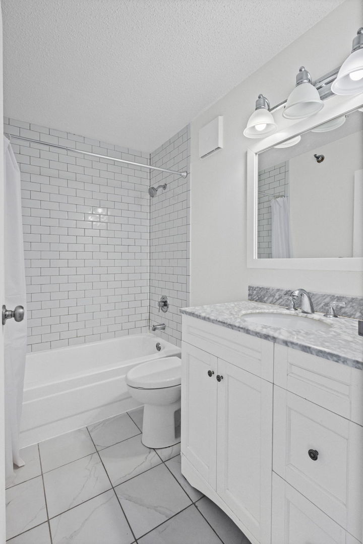 111 West Maple Street, Unit 1807 Chicago, IL 60610 - Photo 25 of 36