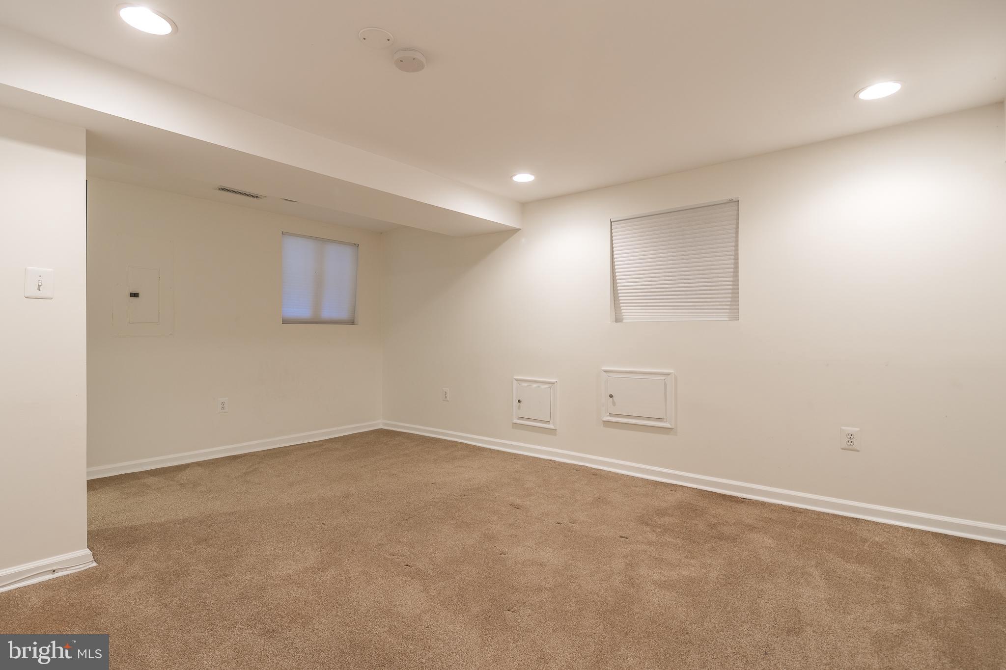 1730 Park Road Northwest Washington, DC 20010 - Photo 57 of 74 Bedroom, 1BR rental, tall ceilings