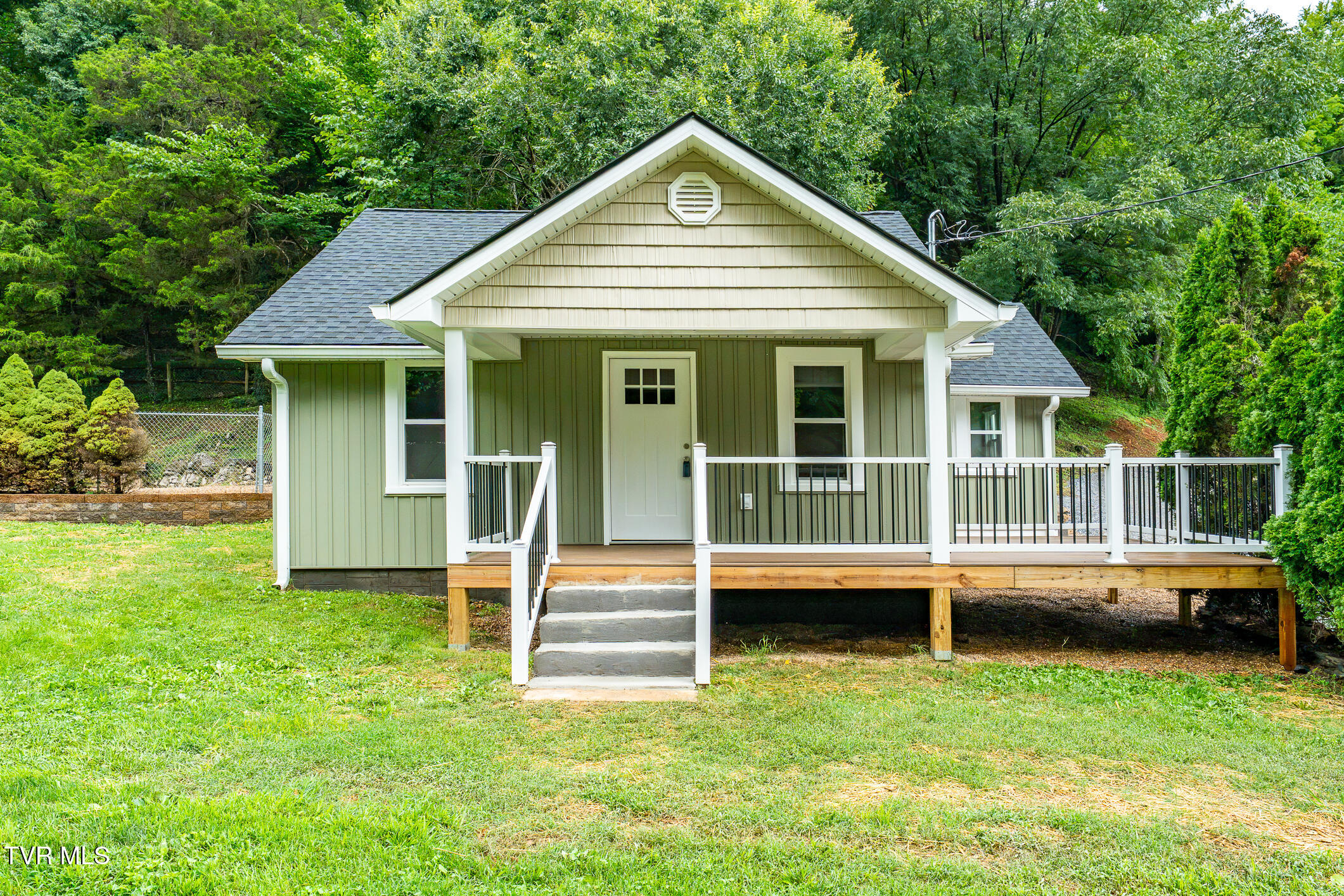 200 Coal Chute Road Elizabethton, TN 37643 - Photo 1 of 49 200 Coal Chute Rd (5 of 49)