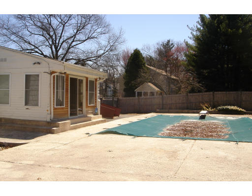 98 Cedar Street Lexington, MA 02421 - Photo 8 of 10