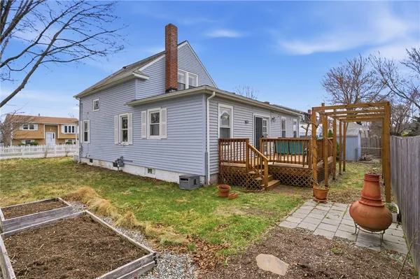 $469,900 | 77 Majestic Avenue, Warwick, RI 02888