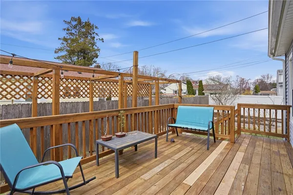 $469,900 | 77 Majestic Avenue, Warwick, RI 02888