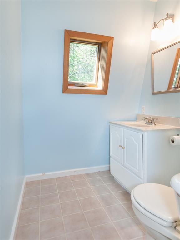 81 Smith Road Hallowell, ME 04347 - Photo 17 of 32 Photo