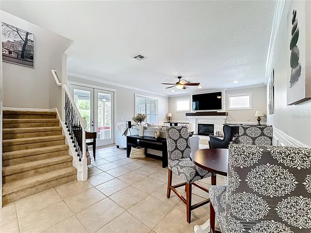 a en suite bathroom with double vanity sinks and a mirror