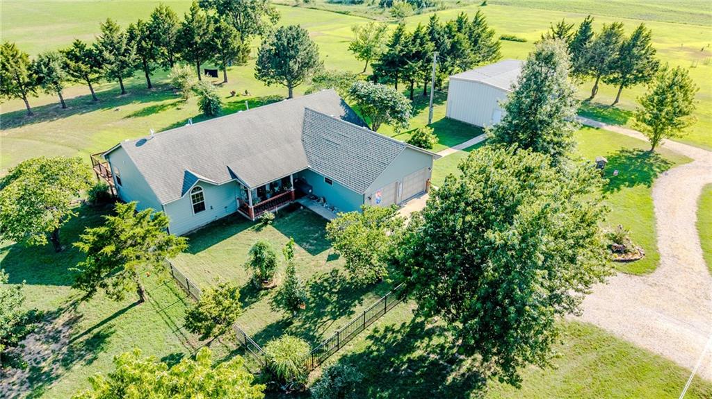 18735 Ford Road Chanute, KS 66720 - Photo 1 of 67