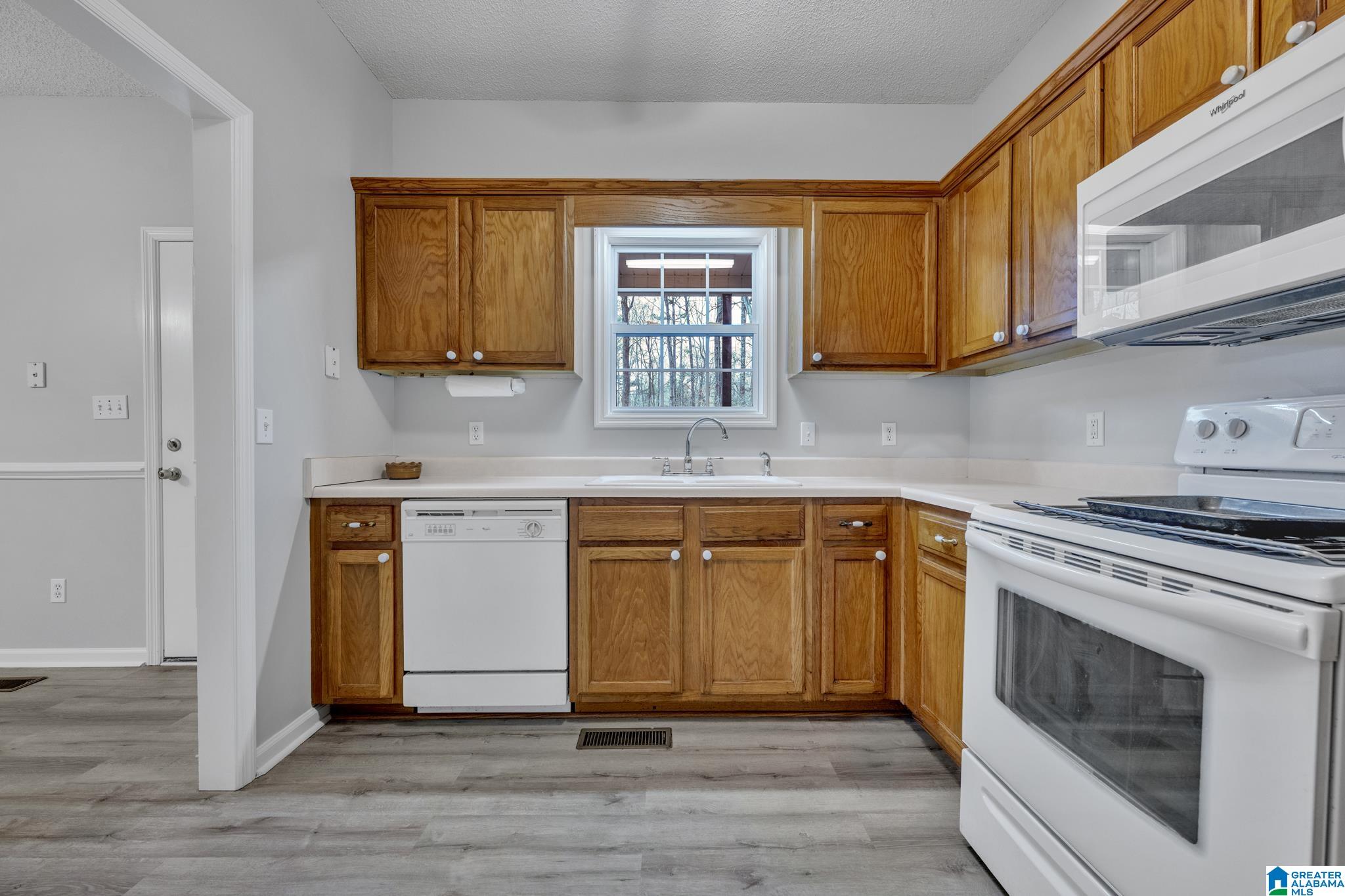 2940 Oscar Bradford Road Hayden, AL 35079 - Photo 19 of 33