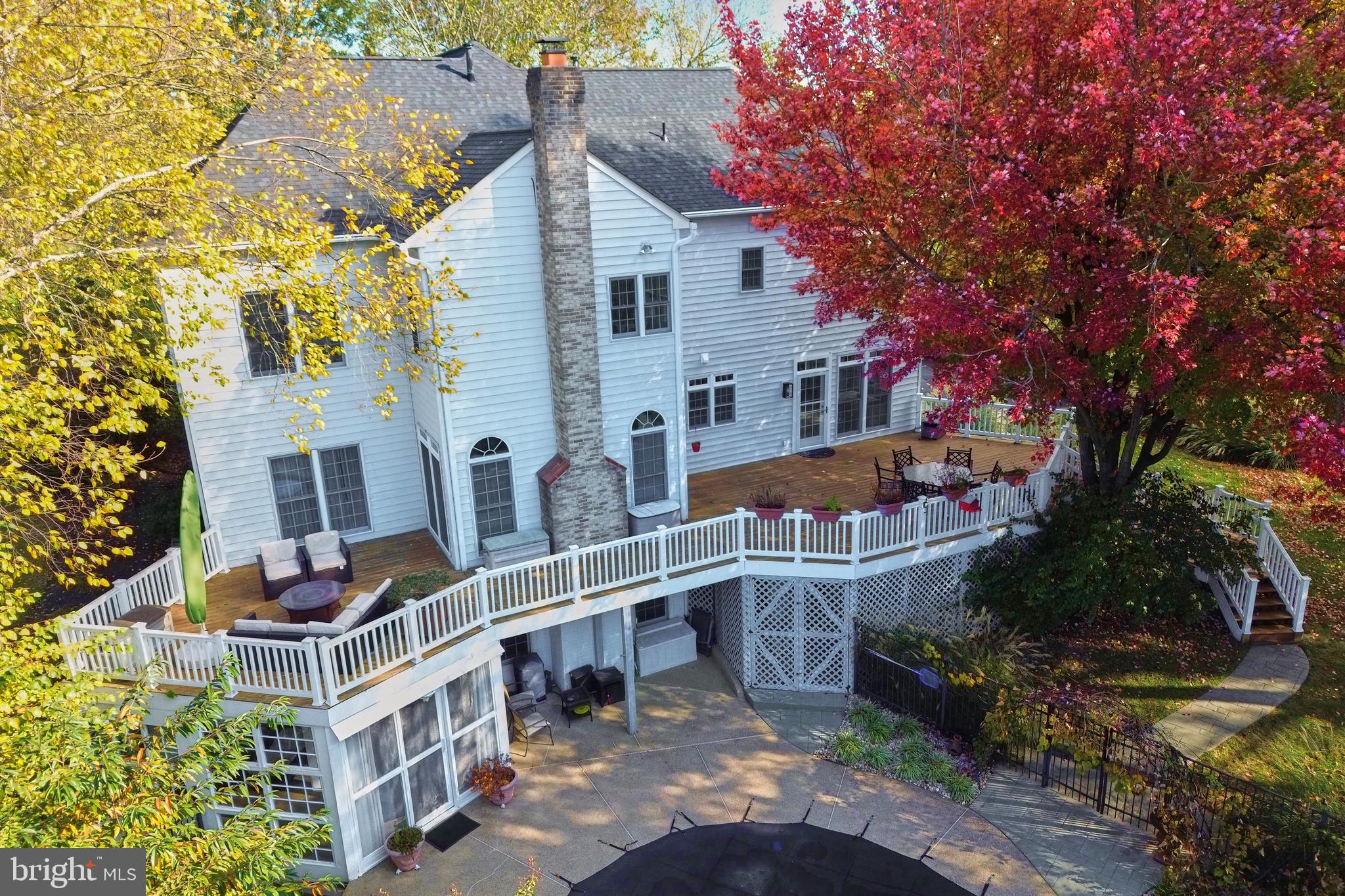 10409 Dunn Meadow Road Vienna, VA 22182 - Photo 23 of 34