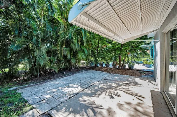 $400,000 | 3678 Amelia Way, Palm Harbor, FL 34684