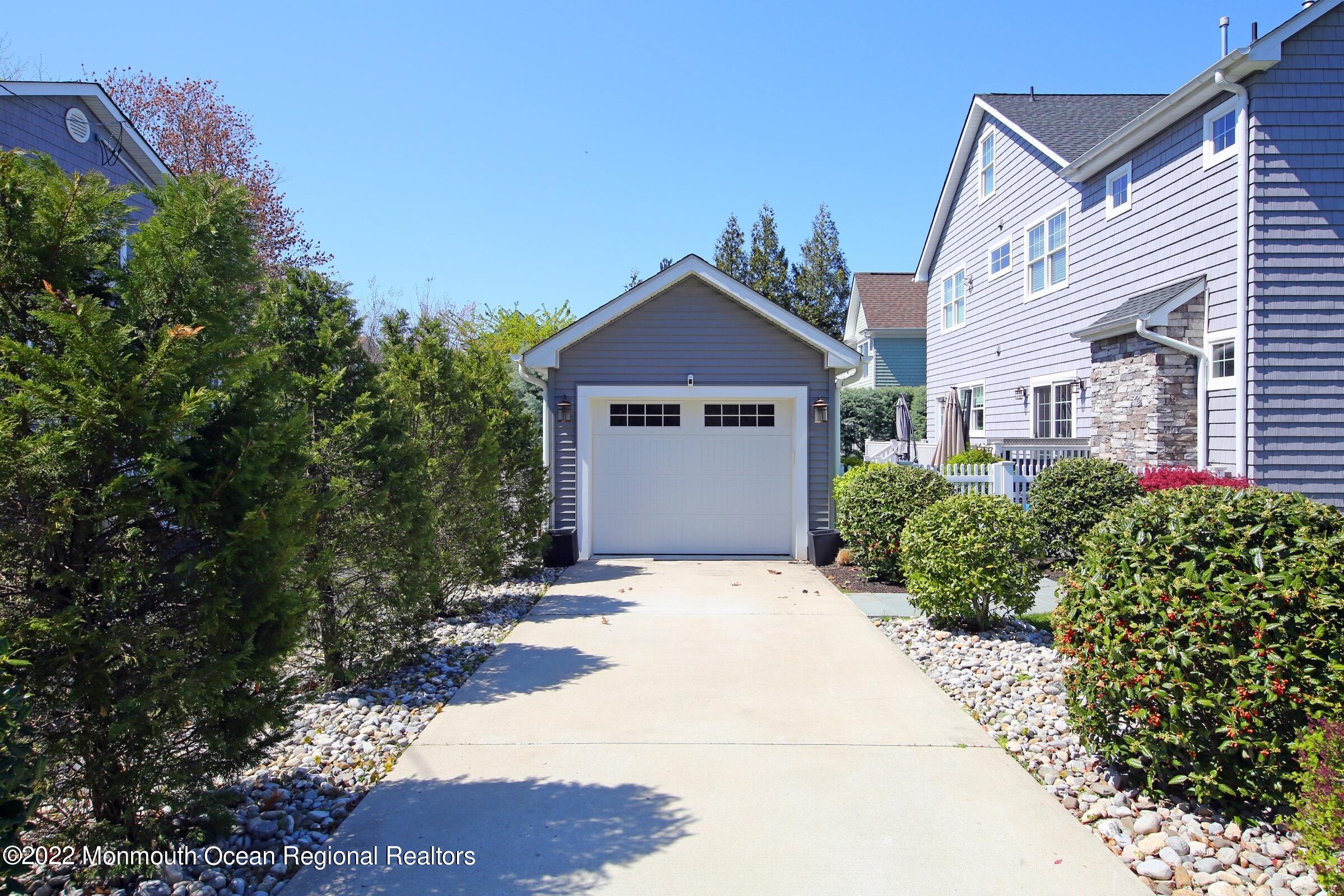 32 Ave Of Two Rivers Rumson, NJ 07760 - Photo 45 of 55 IMG_1512a