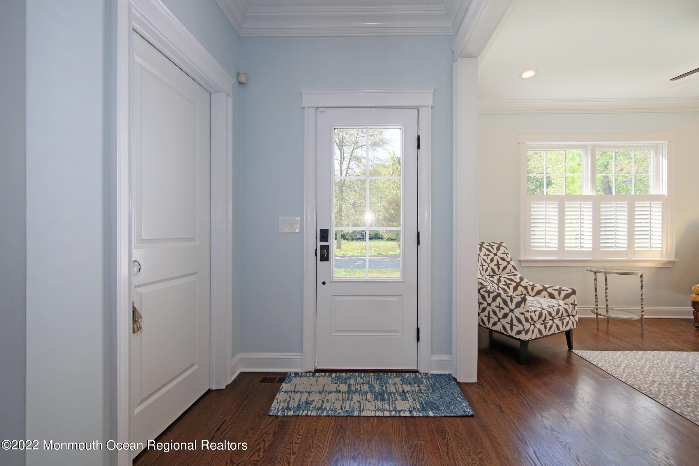 32 Ave Of Two Rivers Rumson, NJ 07760 - Photo 6 of 55 IMG_2309a