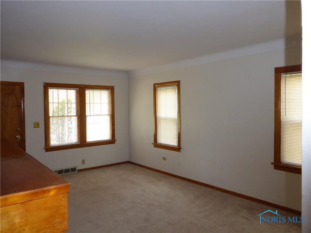 3837 Sherbrooke Road Toledo, OH 43613 - Photo 4 of 20 Gallery Image 4