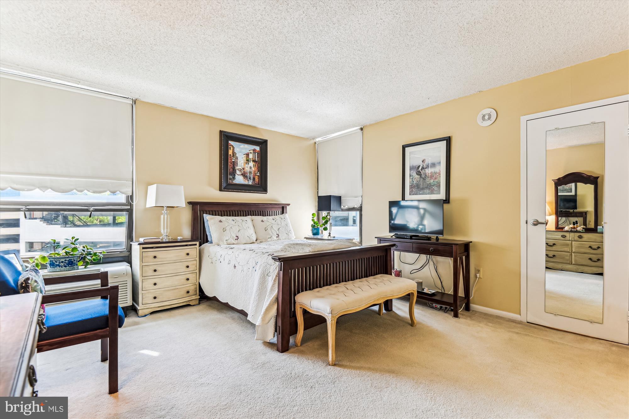 205 East Joppa Road, Unit 403 Baltimore, MD 21286 - Photo 19 of 51 Primary Bedroom