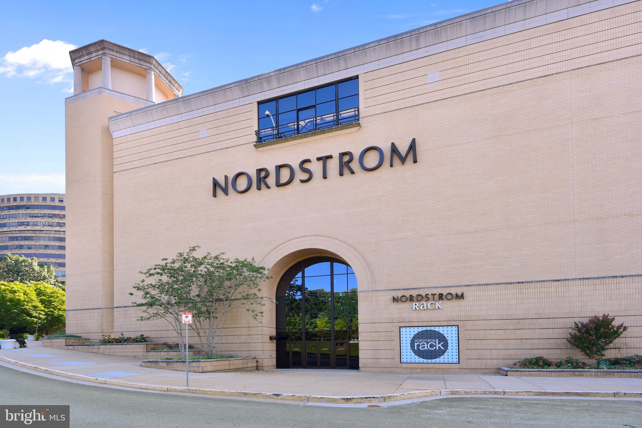 205 East Joppa Road, Unit 403 Baltimore, MD 21286 - Photo 44 of 51 Towson Town Mall