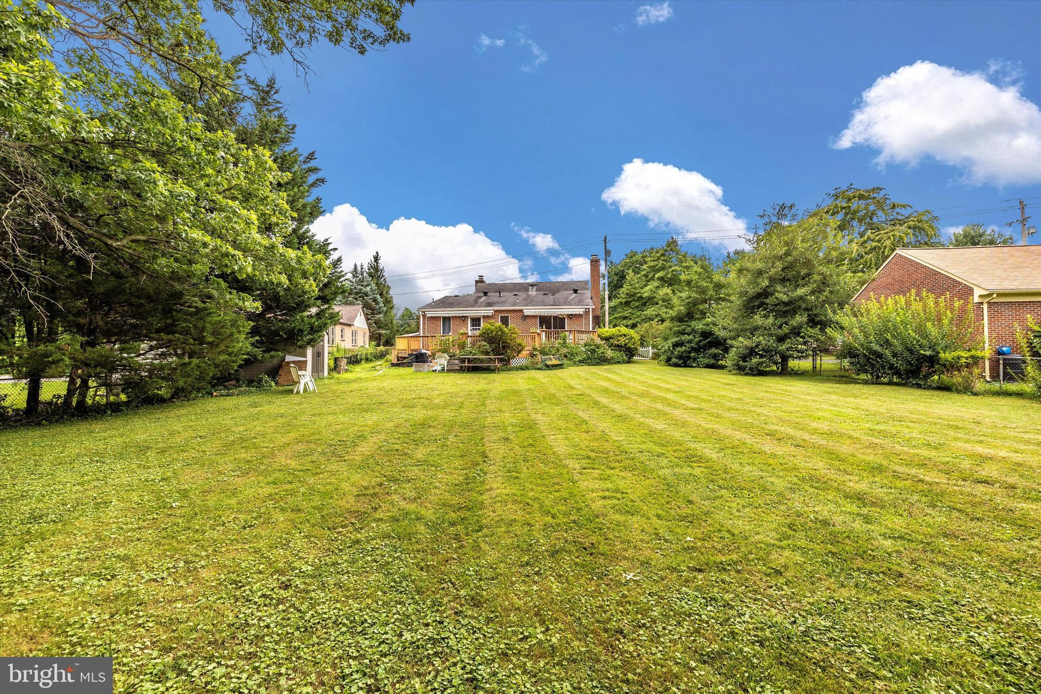 23911 Woodfield Road Gaithersburg, MD 20882 - Photo 43 of 49 Gallery Image 43