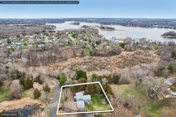 $425,000 | 30875 Montclair Drive, Lindstrom, MN 55045