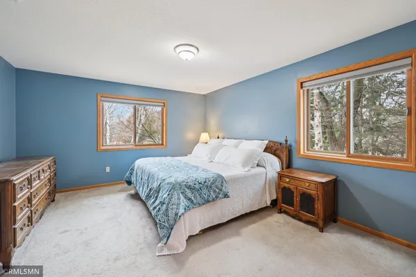 $425,000 | 30875 Montclair Drive, Lindstrom, MN 55045