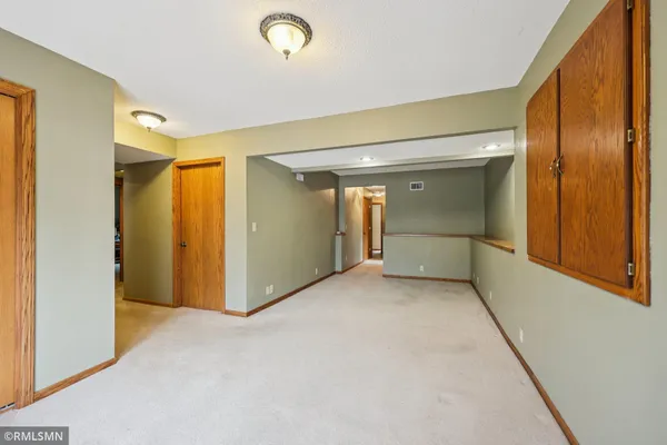 $425,000 | 30875 Montclair Drive, Lindstrom, MN 55045