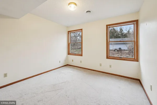 $425,000 | 30875 Montclair Drive, Lindstrom, MN 55045