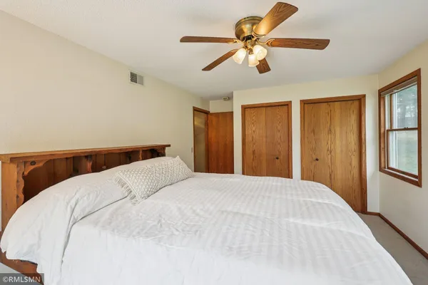 $425,000 | 30875 Montclair Drive, Lindstrom, MN 55045