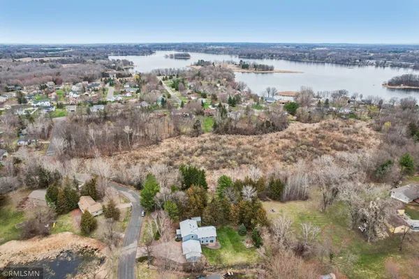 $425,000 | 30875 Montclair Drive, Lindstrom, MN 55045