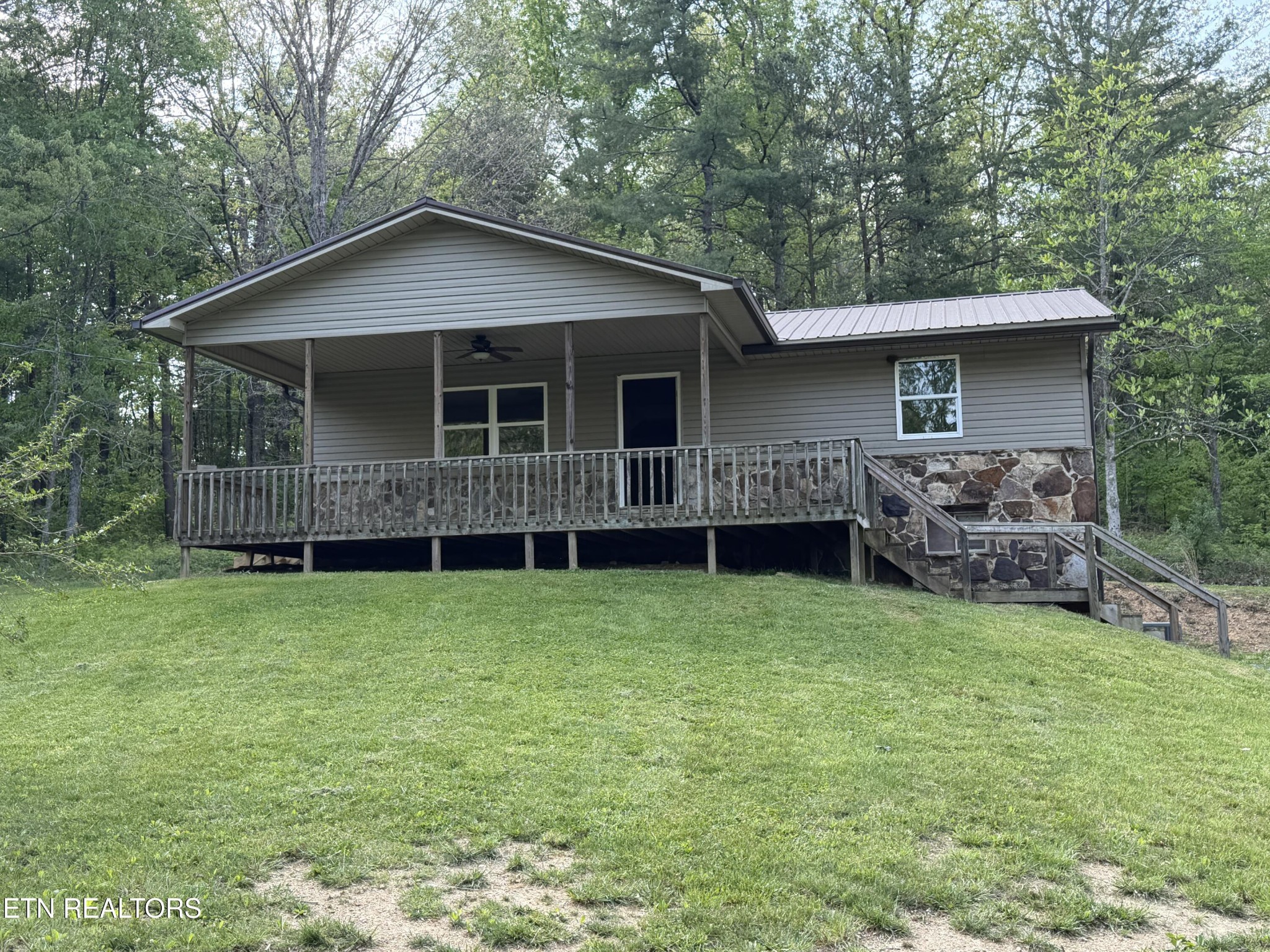 318 Lee Road Lancing, TN 37770 - Photo 1 of 25 Gallery Image 1