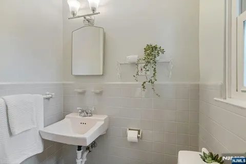 $1,399,000 | 96 Lakewood Avenue, Ho-Ho-Kus, NJ 07423