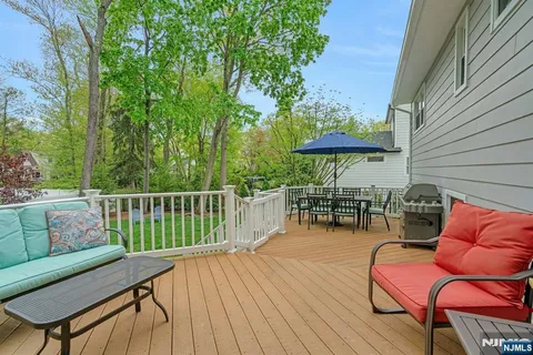 $1,399,000 | 96 Lakewood Avenue, Ho-Ho-Kus, NJ 07423