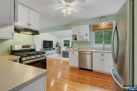 $1,399,000 | 96 Lakewood Avenue, Ho-Ho-Kus, NJ 07423