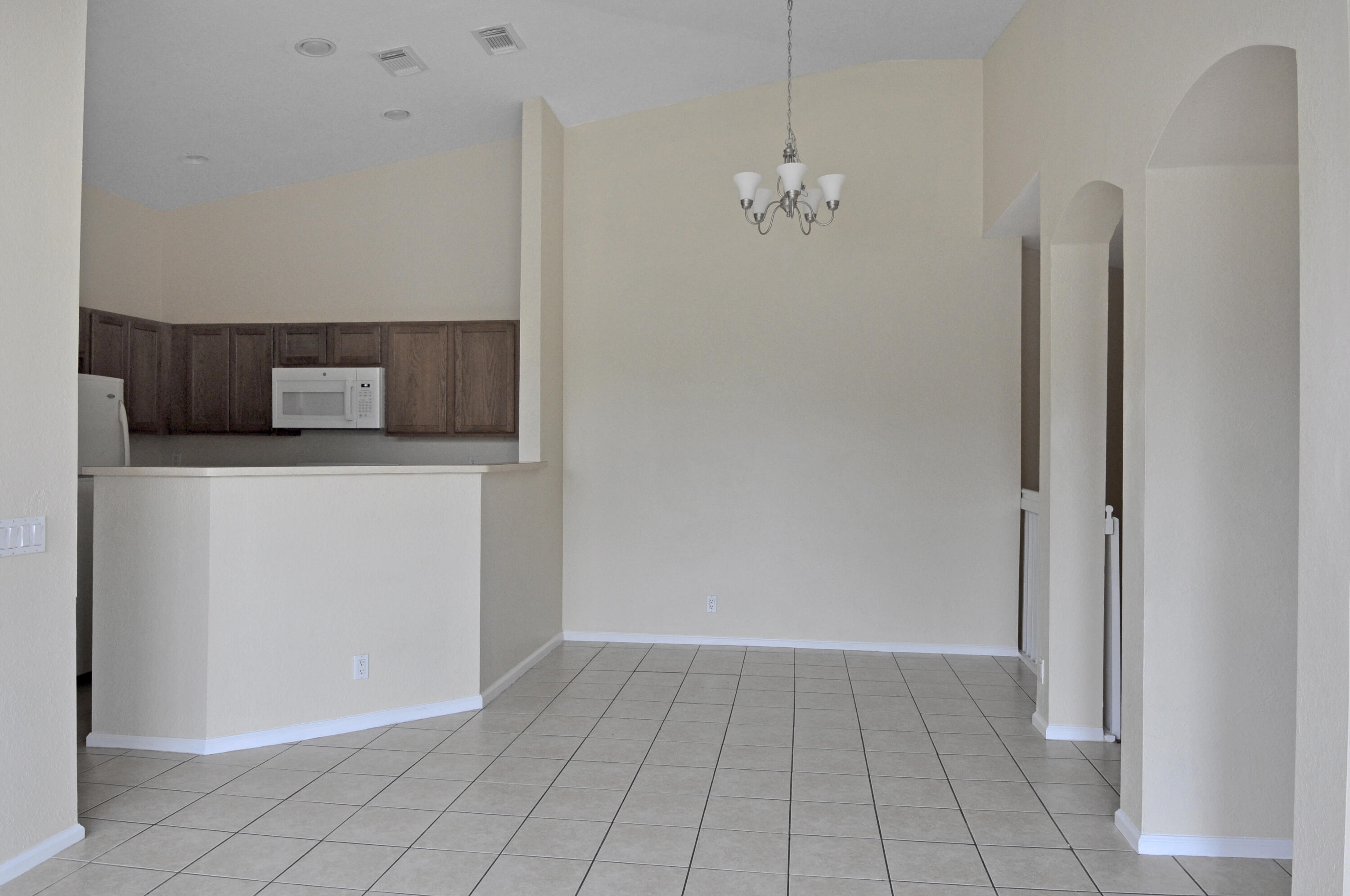 3217 Laurel Ridge Circle Riviera Beach, FL 33404 - Photo 16 of 24 DSC_0047-1