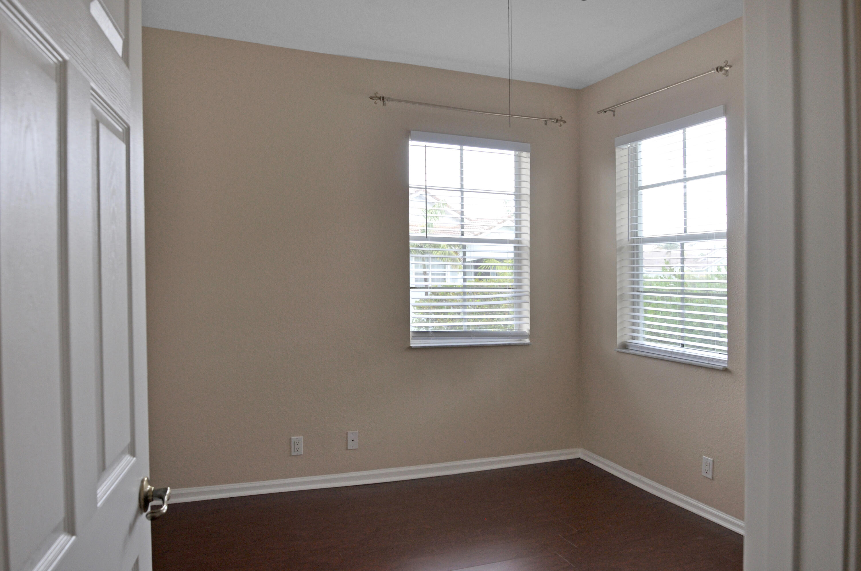 3217 Laurel Ridge Circle Riviera Beach, FL 33404 - Photo 22 of 24 DSC_0053-1