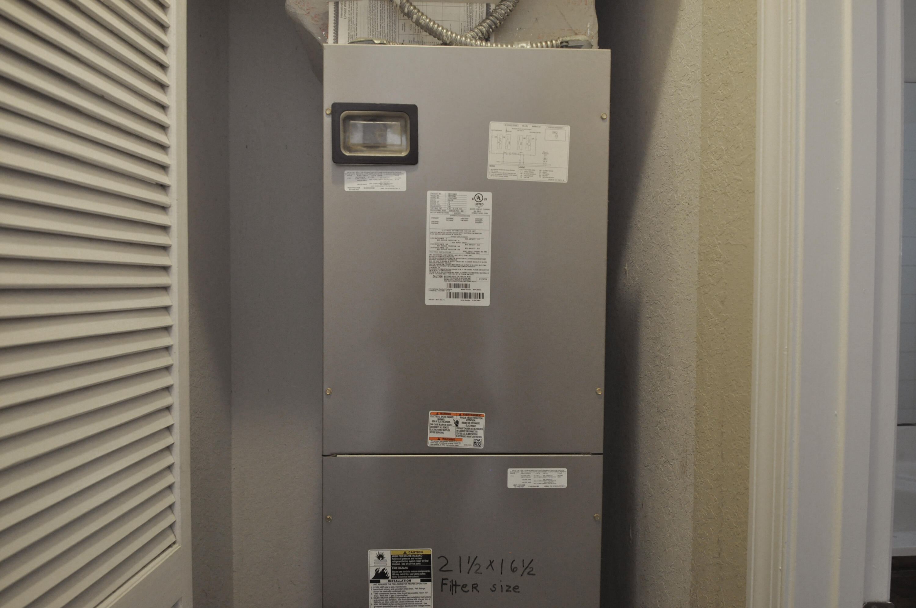 3217 Laurel Ridge Circle Riviera Beach, FL 33404 - Photo 7 of 24 DSC_0038-1