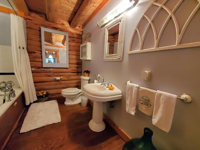 $2,499,000 | 25 Black Duck Cartway, Brewster, MA 02631