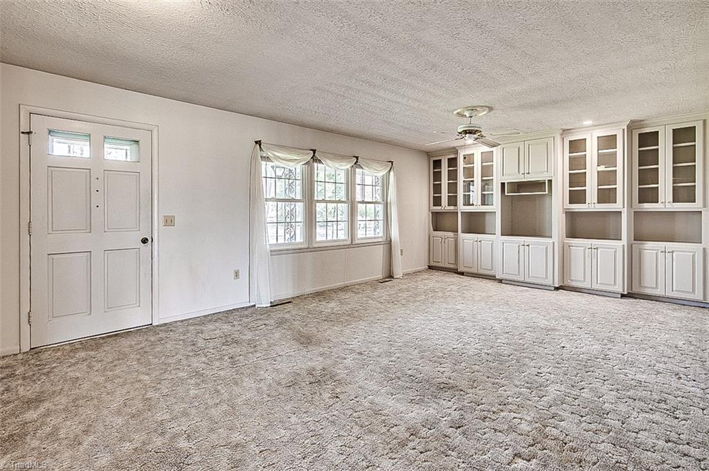 1911 North Moore Road Robbins, NC 27325 - Photo 3 of 50