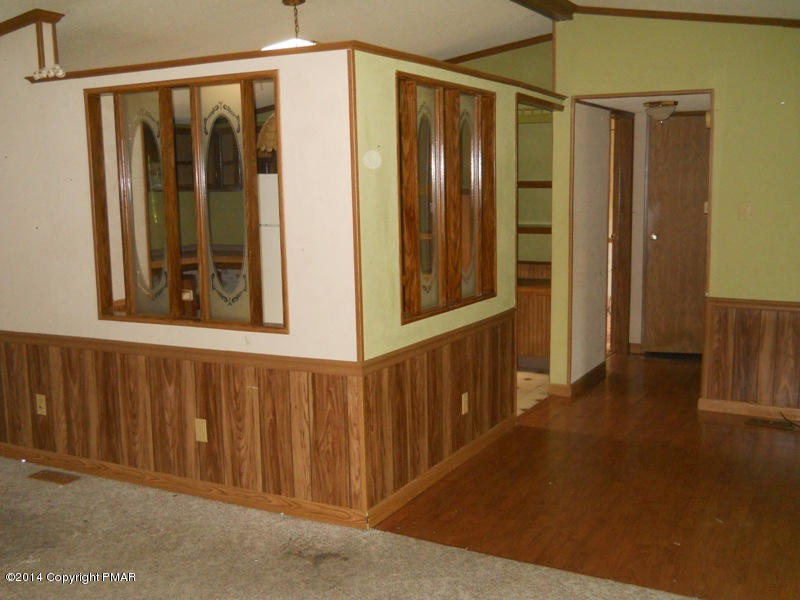 21 Deer Park Road Dallas, PA 18612 - Photo 20 of 22 view of kitchen from LR