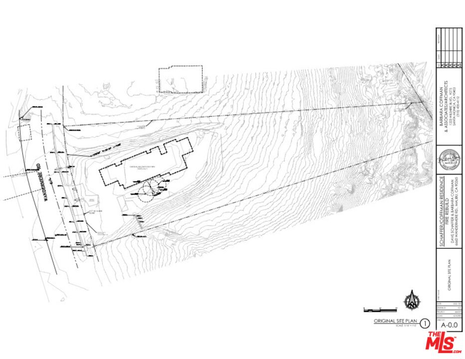 6660 Wandermere Road Malibu, CA 90265 - Photo 7 of 29 a bathroom with a bathtub
